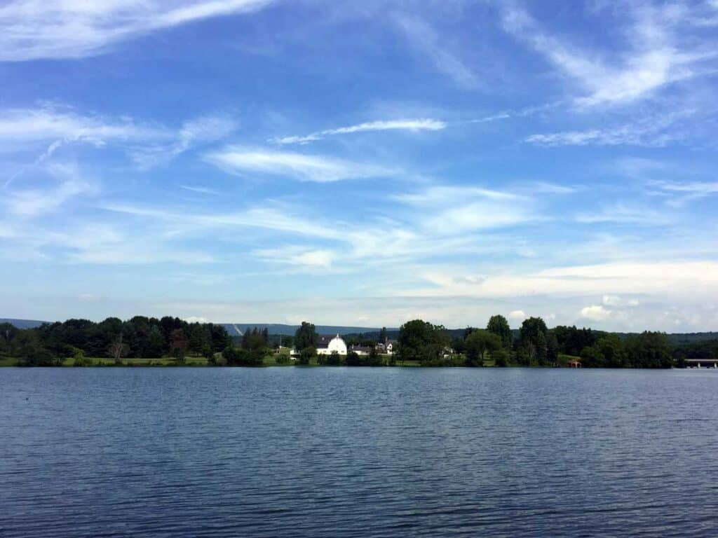 shawnee state park lake