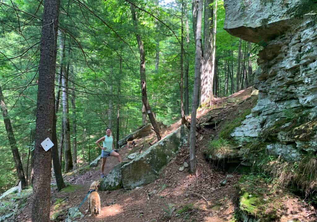 overhanging rock trail 2