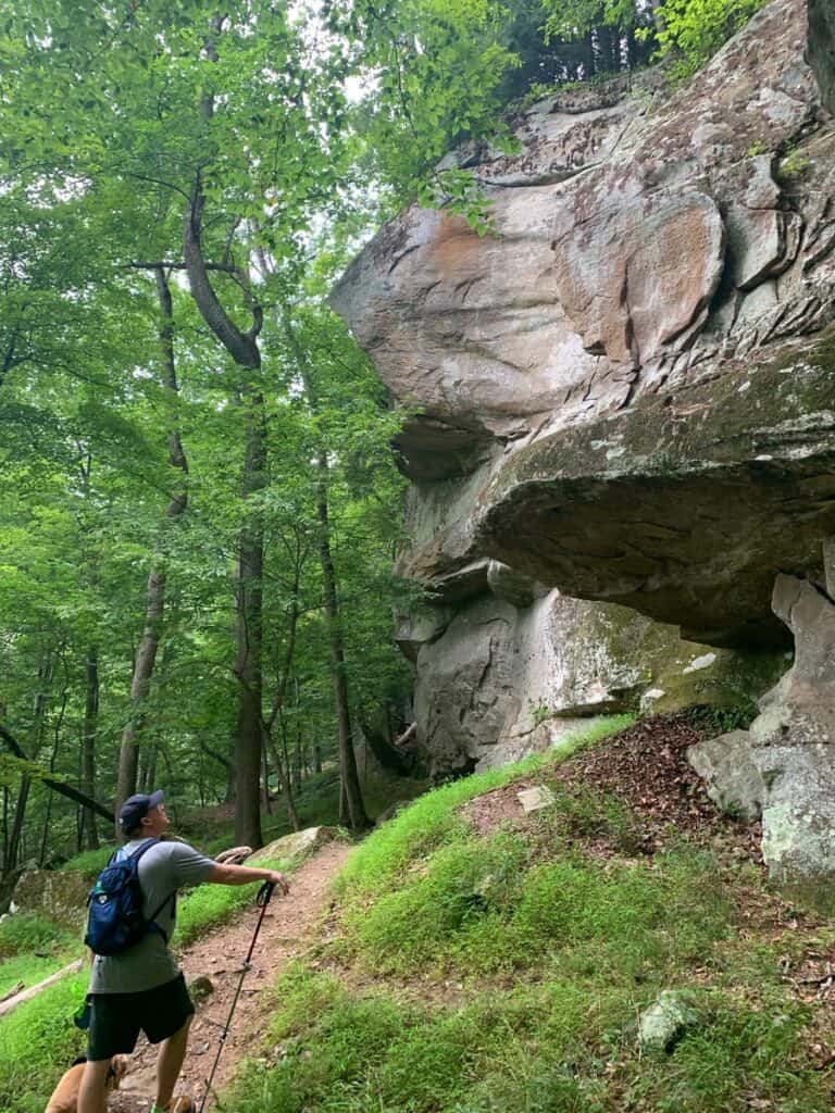 overhanging rock trail