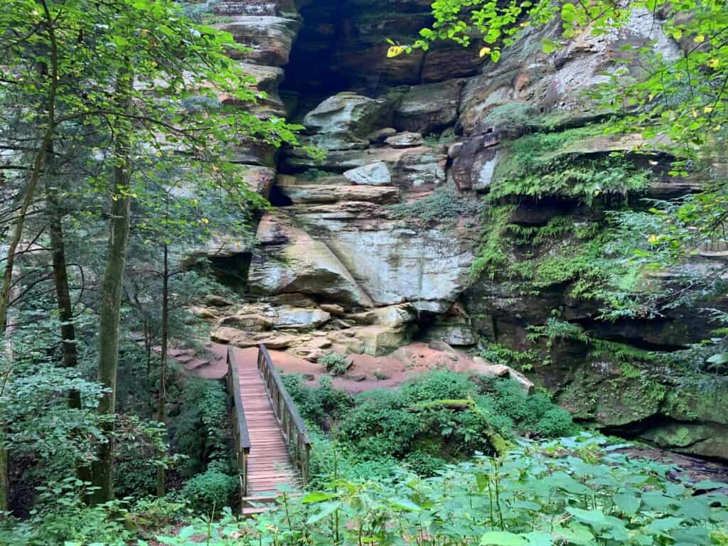 rock house hocking hills walkway