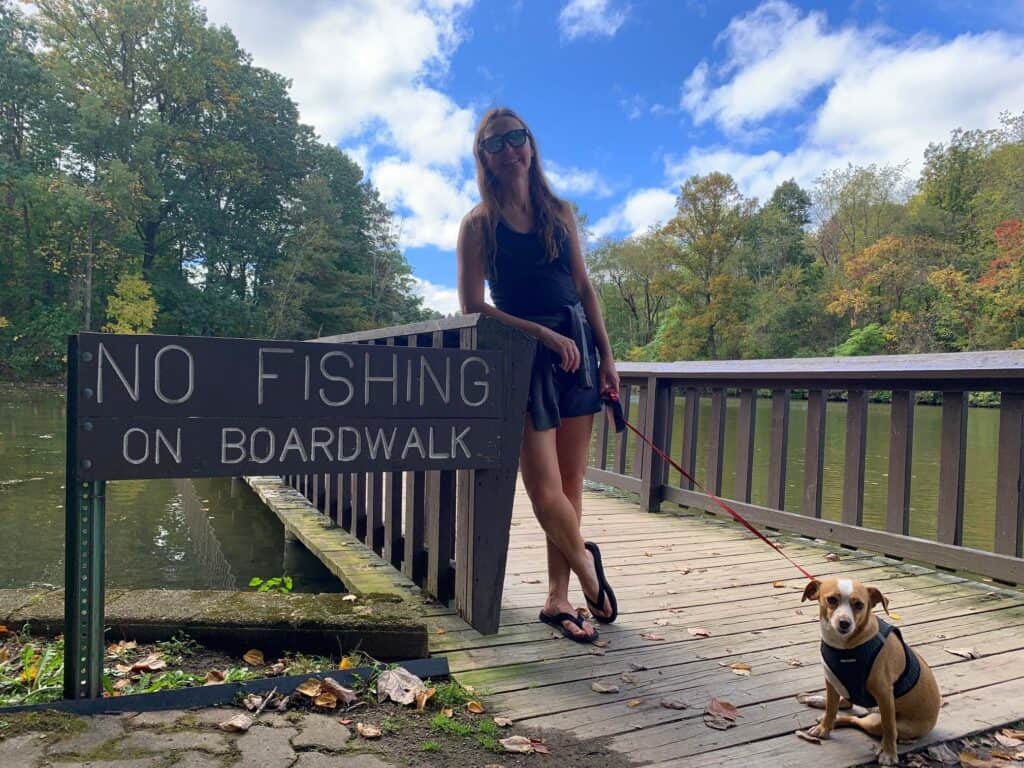 twin lakes park no fishing off the boardwalk