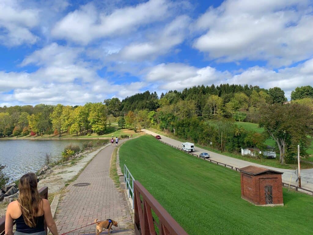 rv parking at twin lakes park