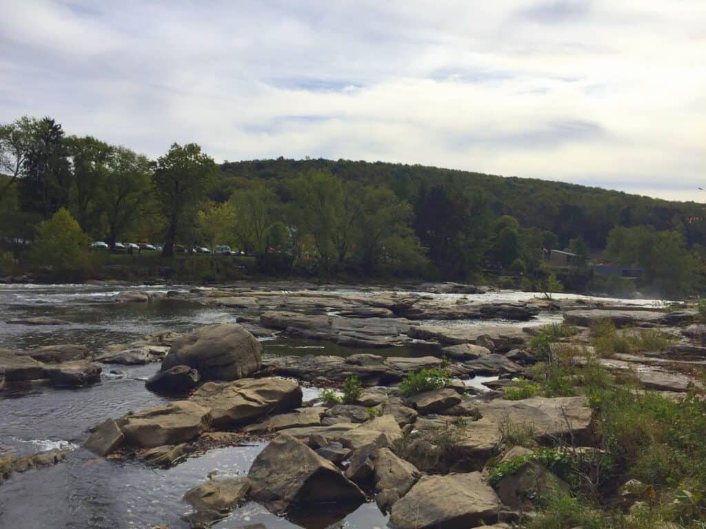 ferncliff trail along the water at ohiopyle state park