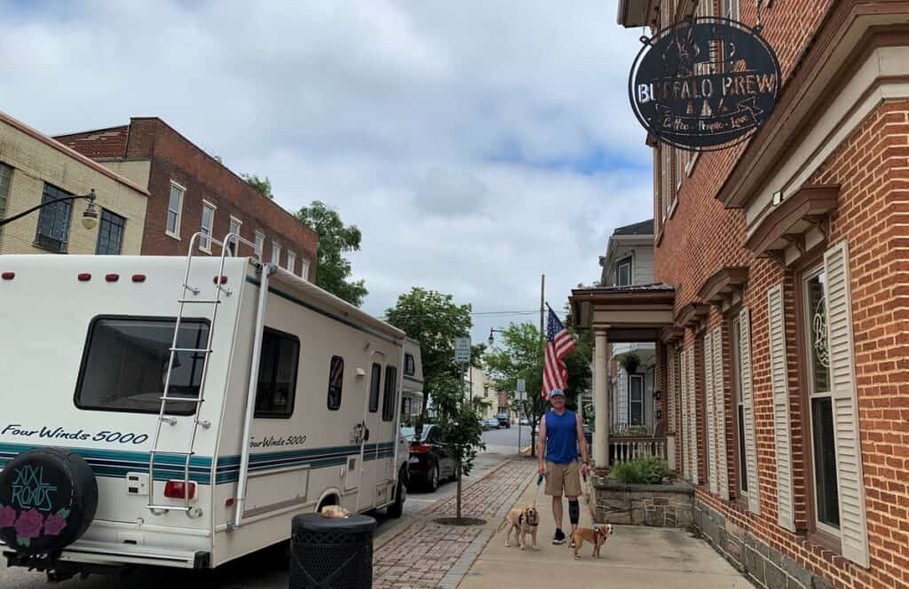 buffalo brew coffee outside