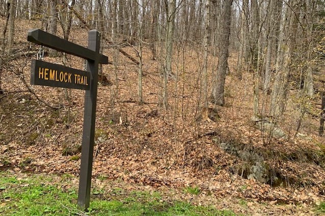 hemlock trail at laurel hill state park