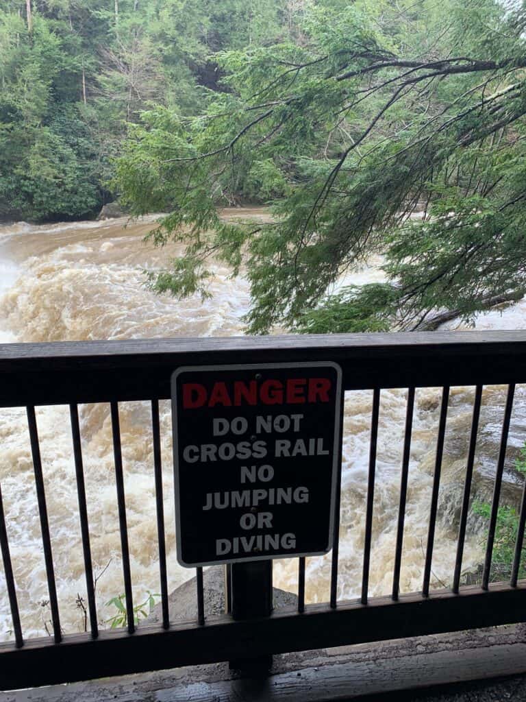 swallow falls state park danger sign