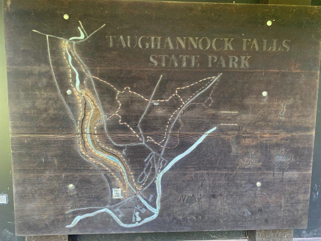 taughannock falls state park sign